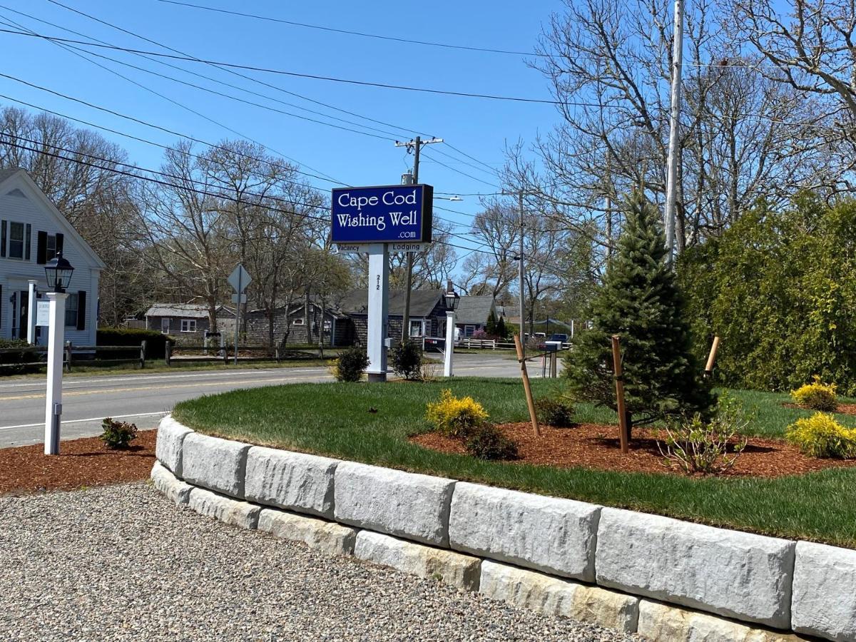 Cape Cod Wishing Well Motel Harwich Port Exterior photo